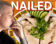 Descubre la auténtica y deliciosa Hainanese chicken rice: la icónica comida de Singapur